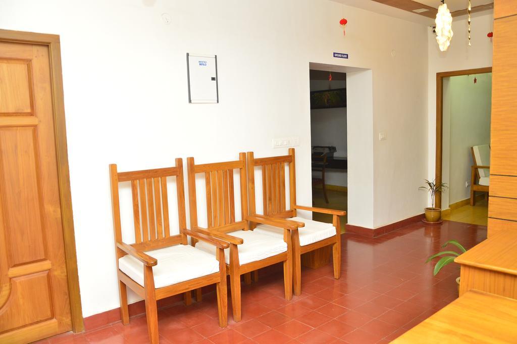 Hotel Cours Chabrol Pondicherry Exterior foto