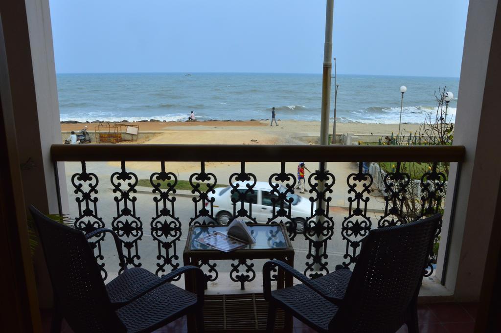 Hotel Cours Chabrol Pondicherry Habitación foto