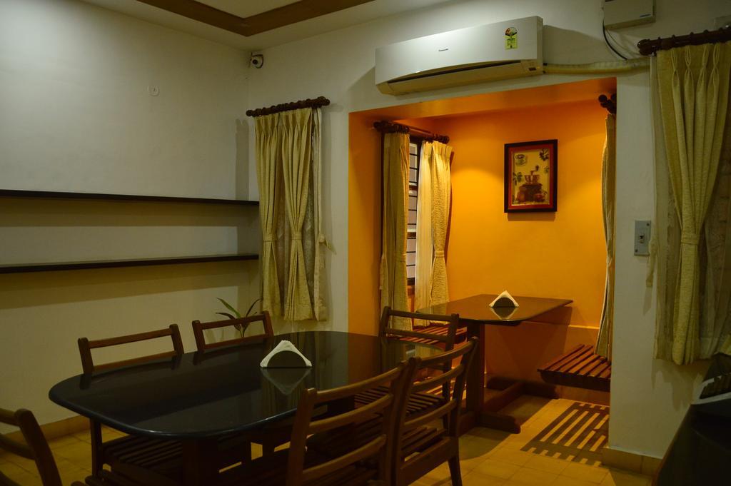 Hotel Cours Chabrol Pondicherry Exterior foto